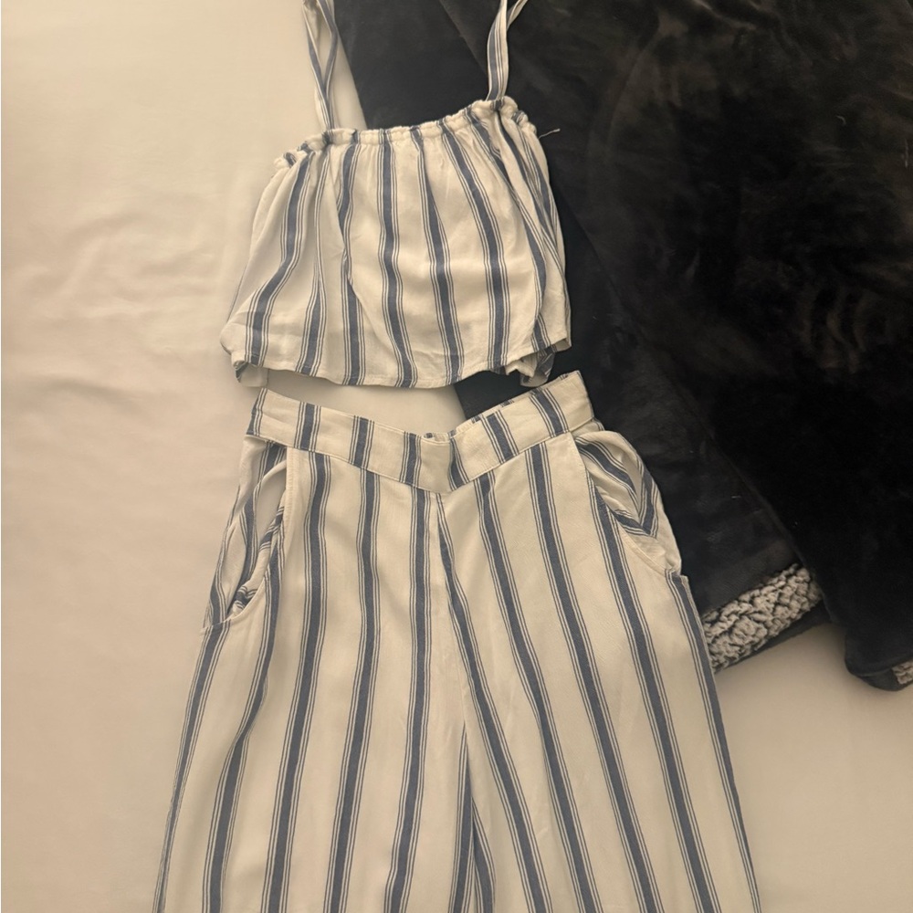 Hollister Navy and White Striped Set